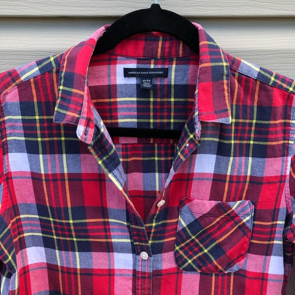 AEO | long sleeve button down flannel - Picture 2 of 6
